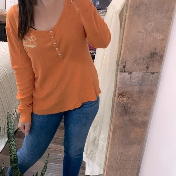 Harley Davidson orange knit top size large - Picture 3 of 11